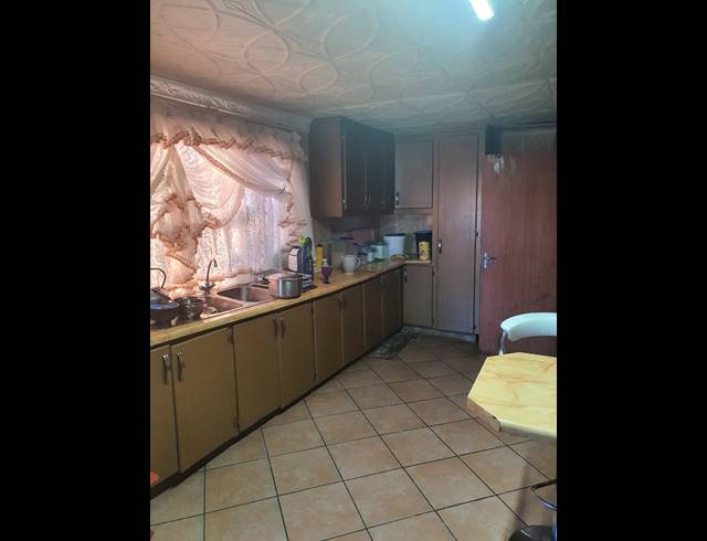 3 BEDROOM HOUSE FOR SALE IN SITHEMBILE